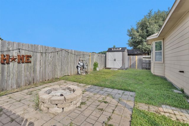 9934 Sterling Place Drive, Conroe, TX 77303