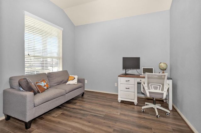 9934 Sterling Place Drive, Conroe, TX 77303