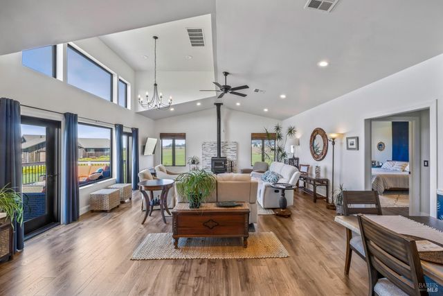 19251 Monterey Ave, Fort Bragg, CA 95437