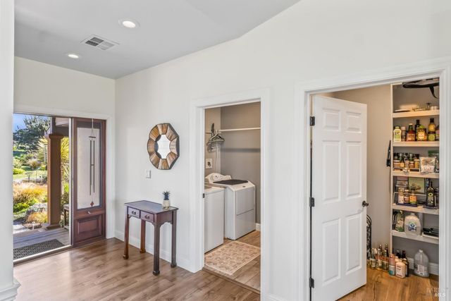 19251 Monterey Ave, Fort Bragg, CA 95437