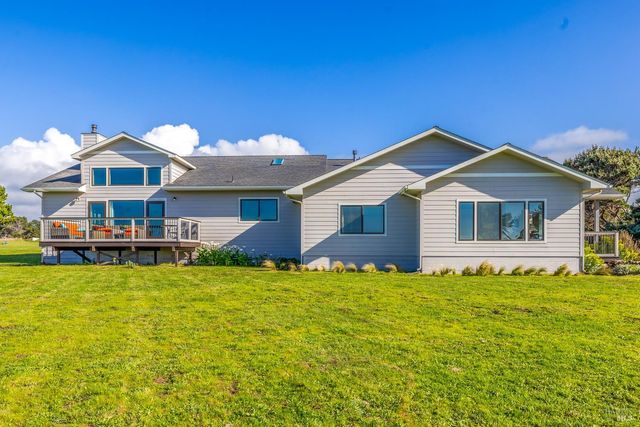 19251 Monterey Ave, Fort Bragg, CA 95437