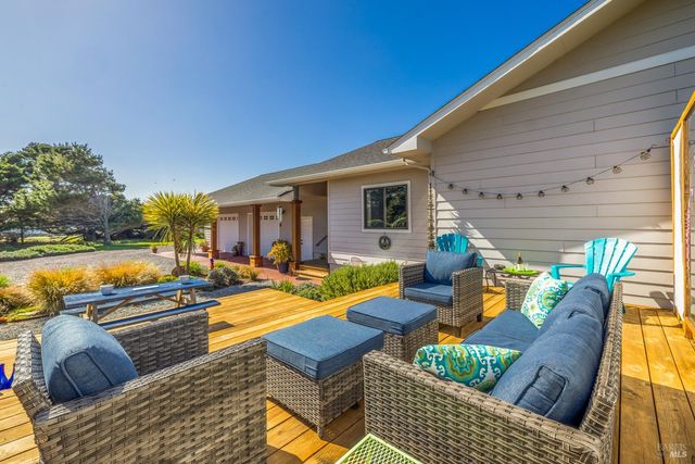 19251 Monterey Ave, Fort Bragg, CA 95437