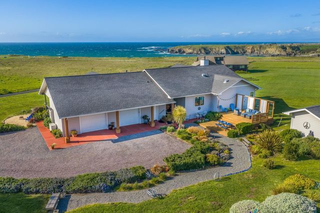 19251 Monterey Ave, Fort Bragg, CA 95437