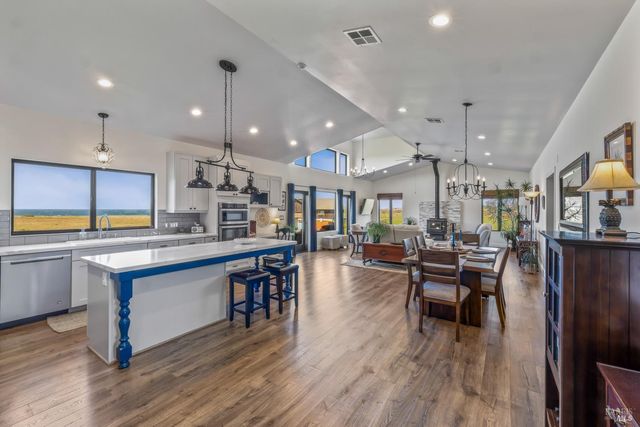 19251 Monterey Ave, Fort Bragg, CA 95437