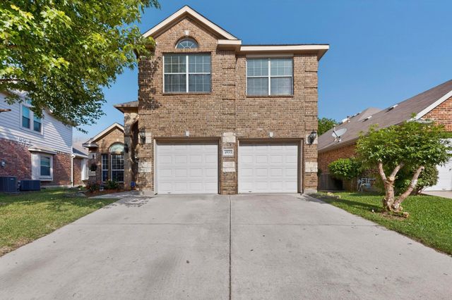 4933 Bacon Drive, Fort Worth, TX 76244