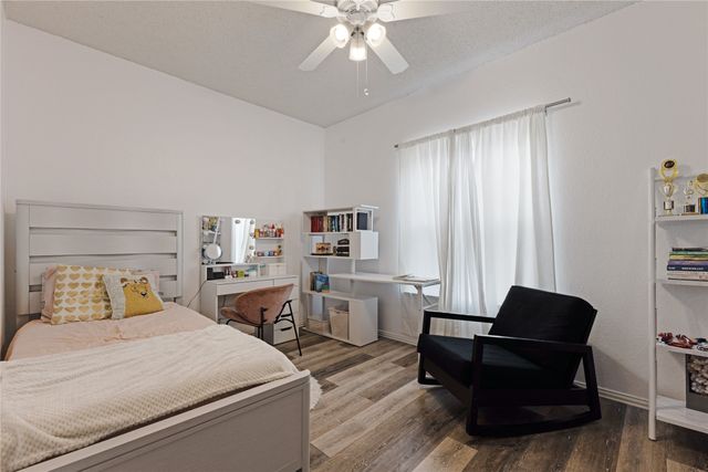 9122 Woodlake Drive, Rowlett, TX 75088