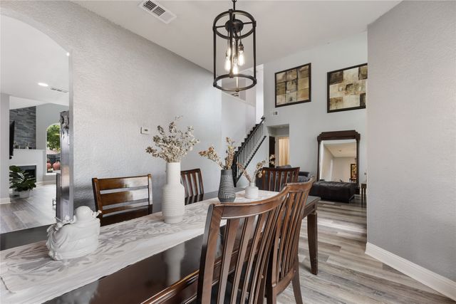 9122 Woodlake Drive, Rowlett, TX 75088