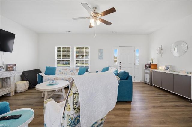 102 Gull Rock VW, Coinjock, NC 27923