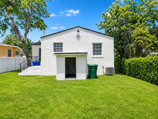 1114 NW 59th St, Miami, FL 33127