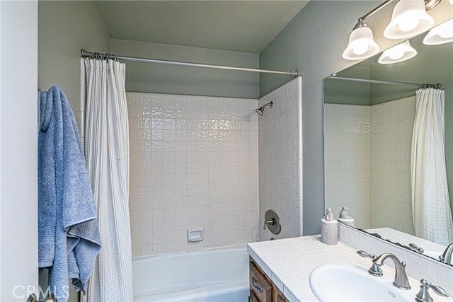 1412 Oakridge Park, Santa Maria, CA 93455