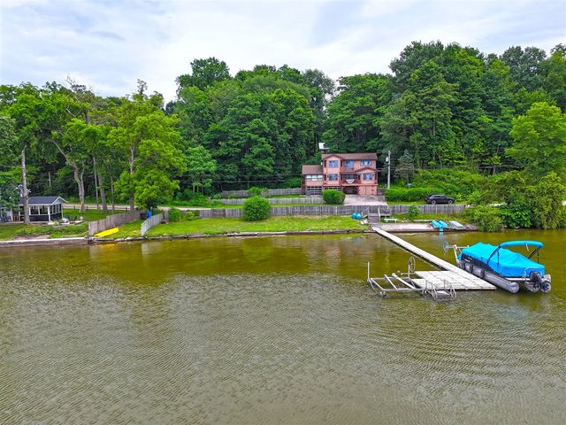 54891 Indian Lake Road, Dowagiac, MI 49047