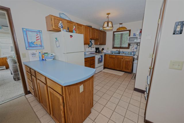 54891 Indian Lake Road, Dowagiac, MI 49047