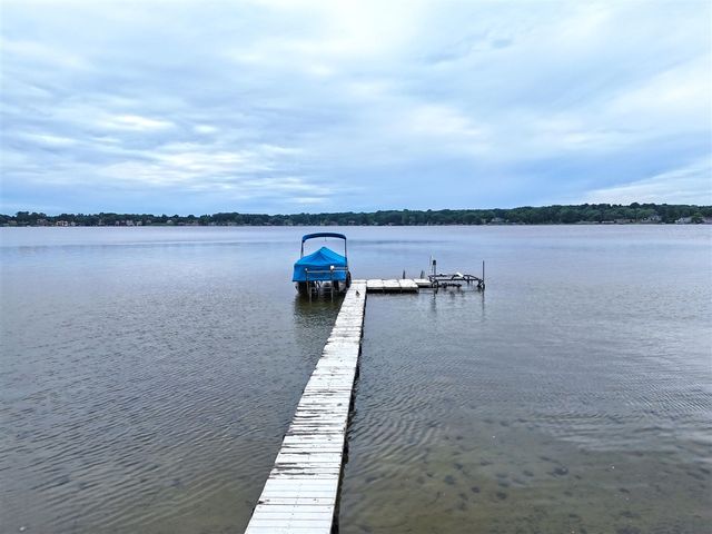 54891 Indian Lake Road, Dowagiac, MI 49047