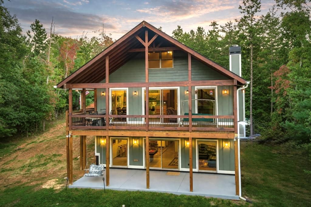 44 Lower Toccoa Hills, Blue Ridge, GA 30513