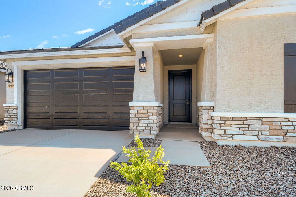 36909 W NINA Street, Maricopa, AZ 85138 — photo 2