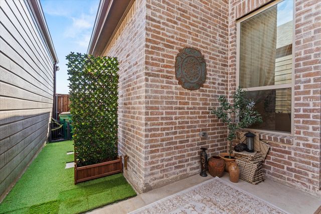 8120 Yellow Brick Pass, Mckinney, TX 75071