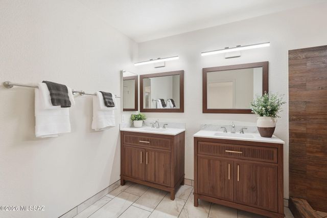 9035 N Mexican Sage Place, Tucson, AZ 85742