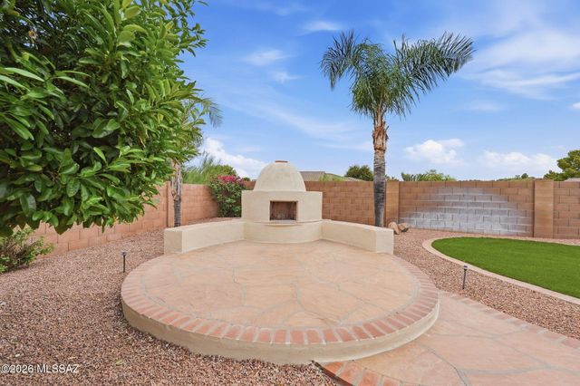9035 N Mexican Sage Place, Tucson, AZ 85742