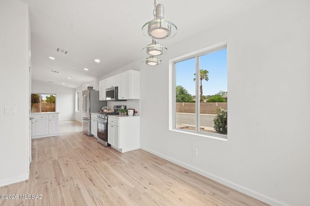 9035 N Mexican Sage Place, Tucson, AZ 85742