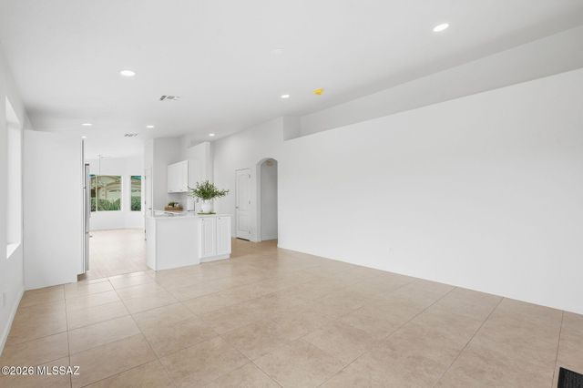 9035 N Mexican Sage Place, Tucson, AZ 85742