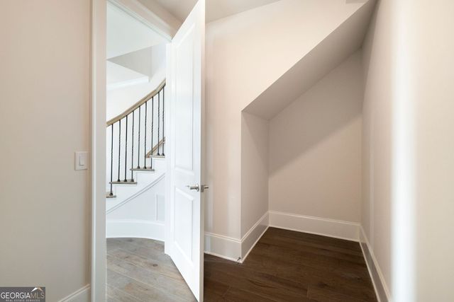 416 Upper East Avenue, Savannah, GA 31401