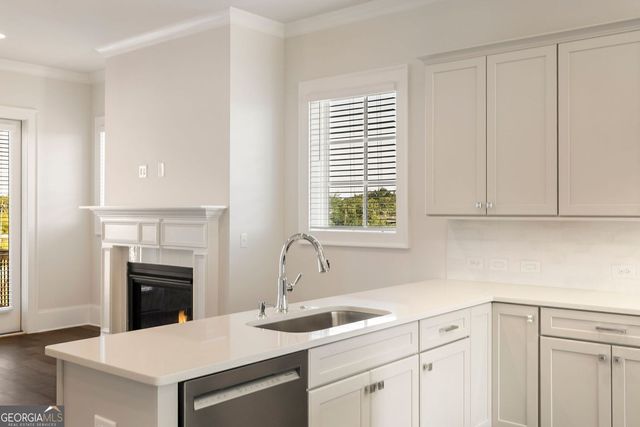 416 Upper East Avenue, Savannah, GA 31401