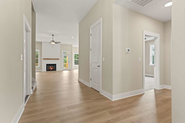 25 Greenbriar Lane, Woodruff, SC 29388
