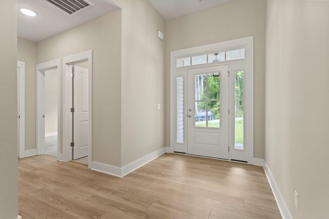25 Greenbriar Lane, Woodruff, SC 29388
