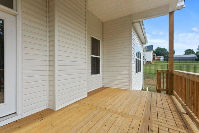 25 Greenbriar Lane, Woodruff, SC 29388