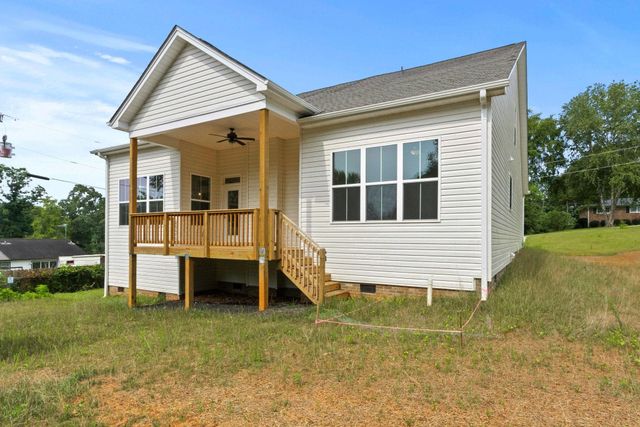 25 Greenbriar Lane, Woodruff, SC 29388