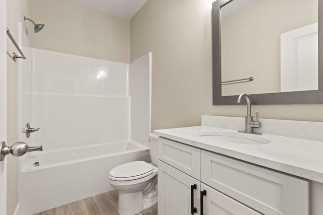 25 Greenbriar Lane, Woodruff, SC 29388