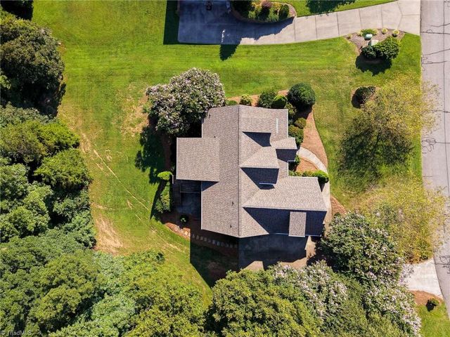 357 Willow Ridge Lane, Winston-salem, NC 27127