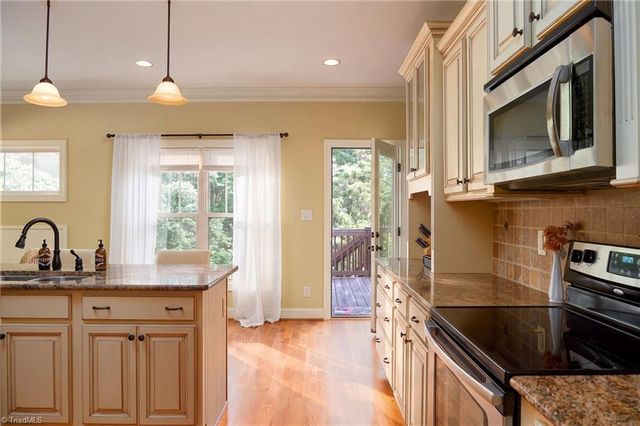 357 Willow Ridge Lane, Winston-salem, NC 27127