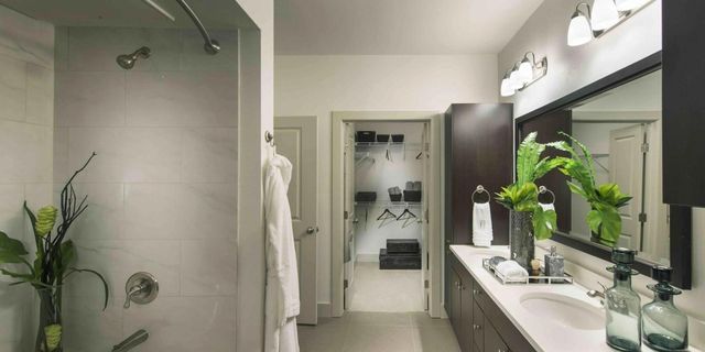 7100 Old Katy Road 3308, Houston, TX 77024