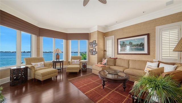 667 MOURNING DOVE DRIVE, Sarasota, FL 34236