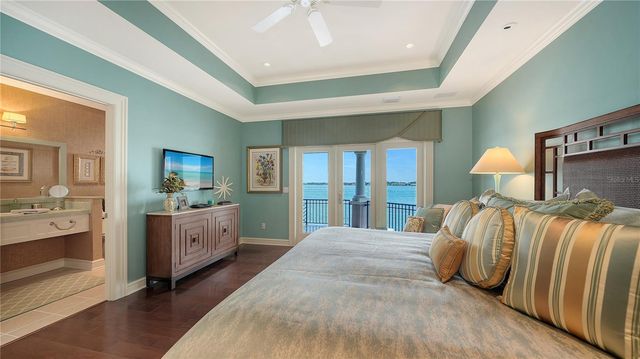 667 MOURNING DOVE DRIVE, Sarasota, FL 34236
