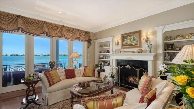 667 MOURNING DOVE DRIVE, Sarasota, FL 34236