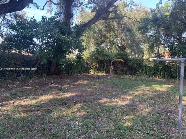 2181 NW 91st Street A, Miami, FL 33147