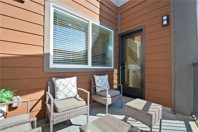 18090 Prairie Avenue 101, Torrance, CA 90504