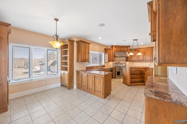 204 Timber Oak Road, Huntsville, AL 35806