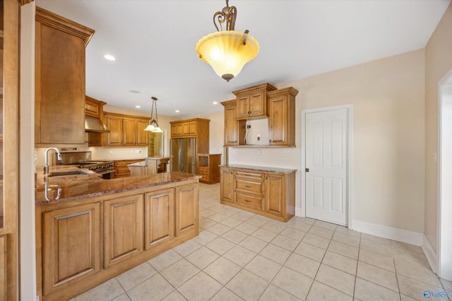 204 Timber Oak Road, Huntsville, AL 35806