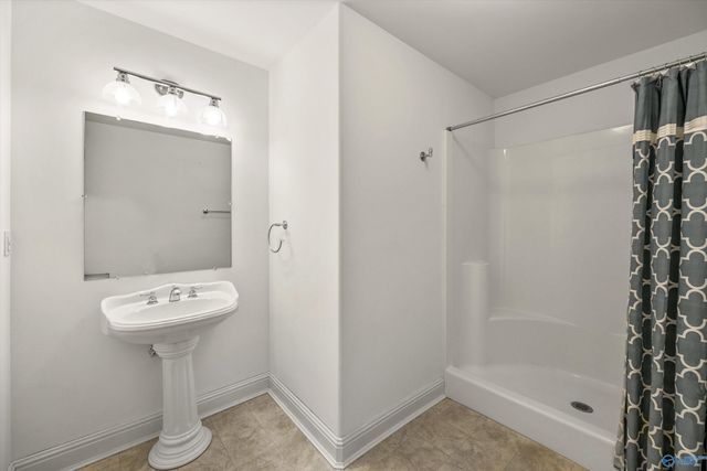 204 Timber Oak Road, Huntsville, AL 35806