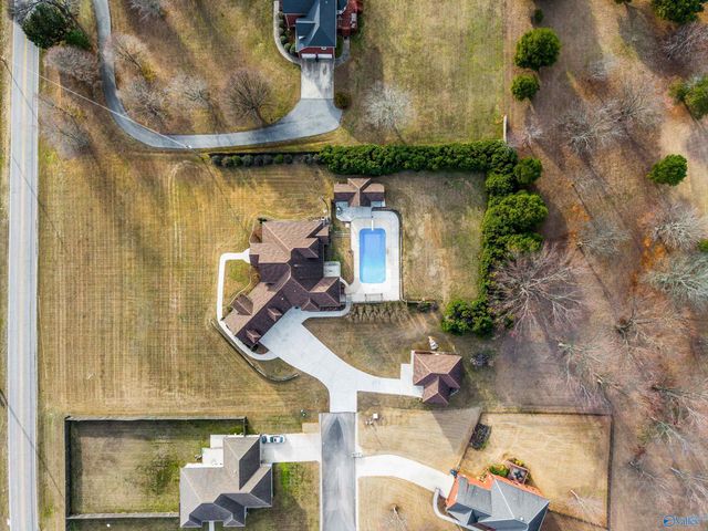 204 Timber Oak Road, Huntsville, AL 35806