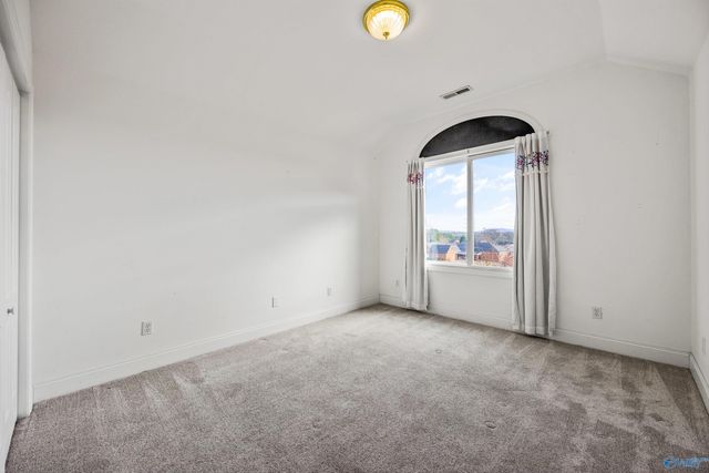 204 Timber Oak Road, Huntsville, AL 35806