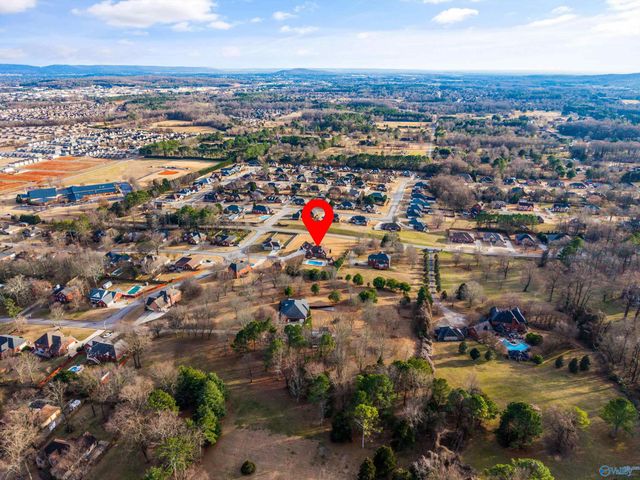 204 Timber Oak Road, Huntsville, AL 35806