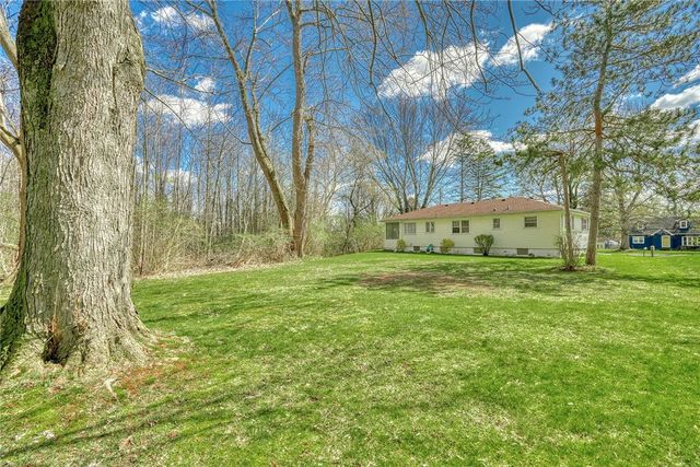 995 Gravel Road, Webster, NY 14580