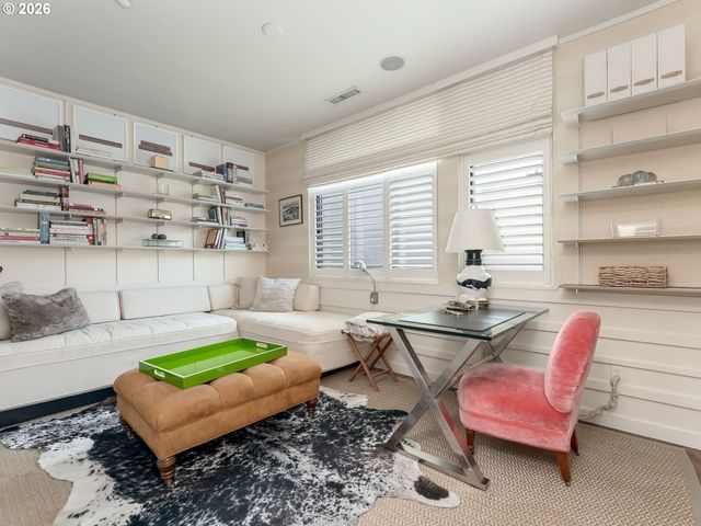 2018 Nw 16TH Ave, Portland, OR 97209