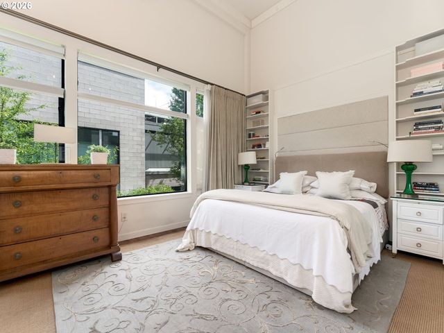 2018 Nw 16TH Ave, Portland, OR 97209
