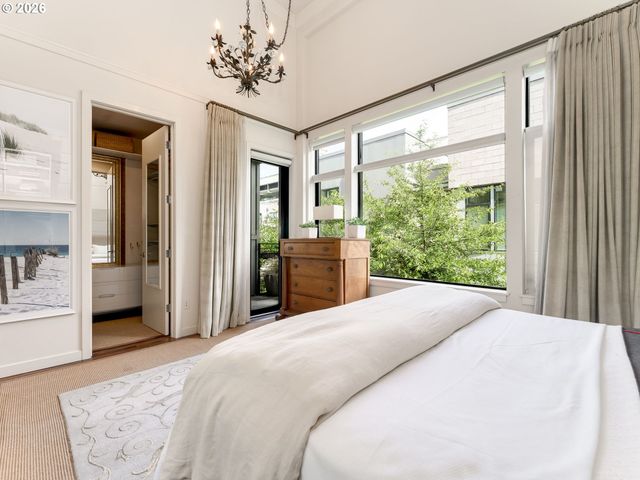 2018 Nw 16TH Ave, Portland, OR 97209