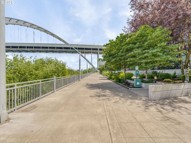2018 Nw 16TH Ave, Portland, OR 97209